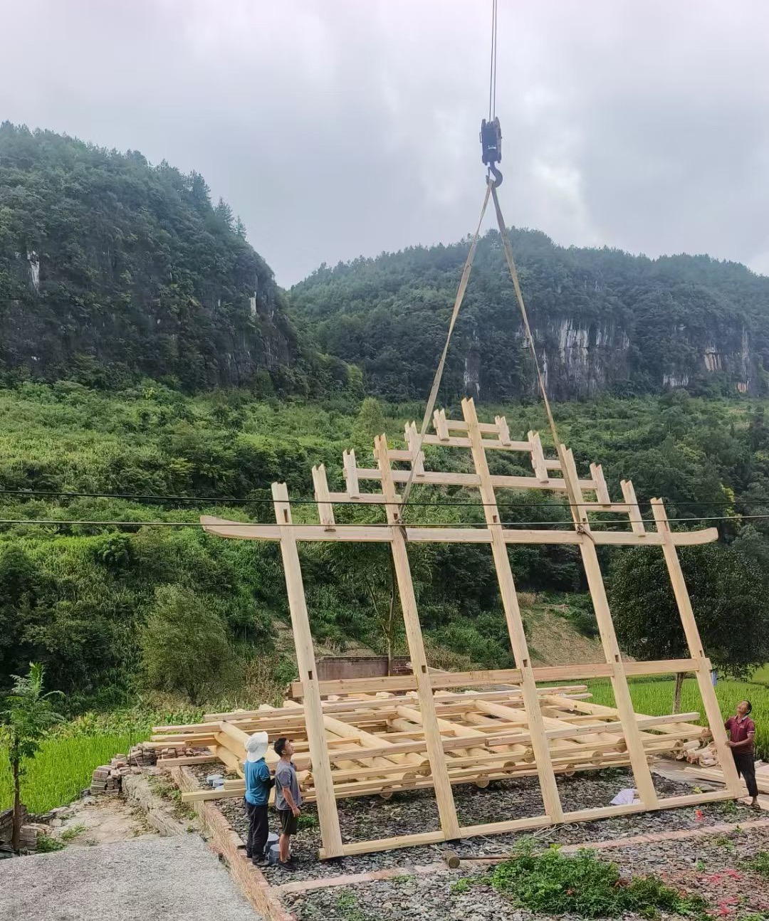 二道区汽车吊出租公司怎么保证发动机散热问题