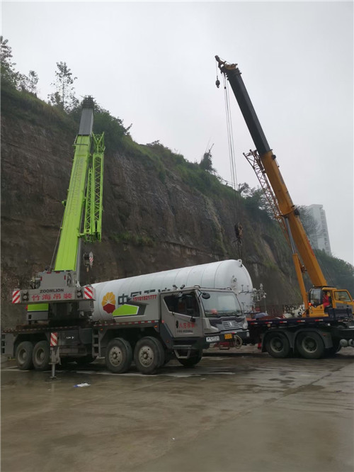 二道区“不怕风雨冻”—— 吊车的 “恶劣环境适应” 技术